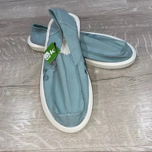 NWT-Sanuk/ sea foam green - Picture 1 of 5